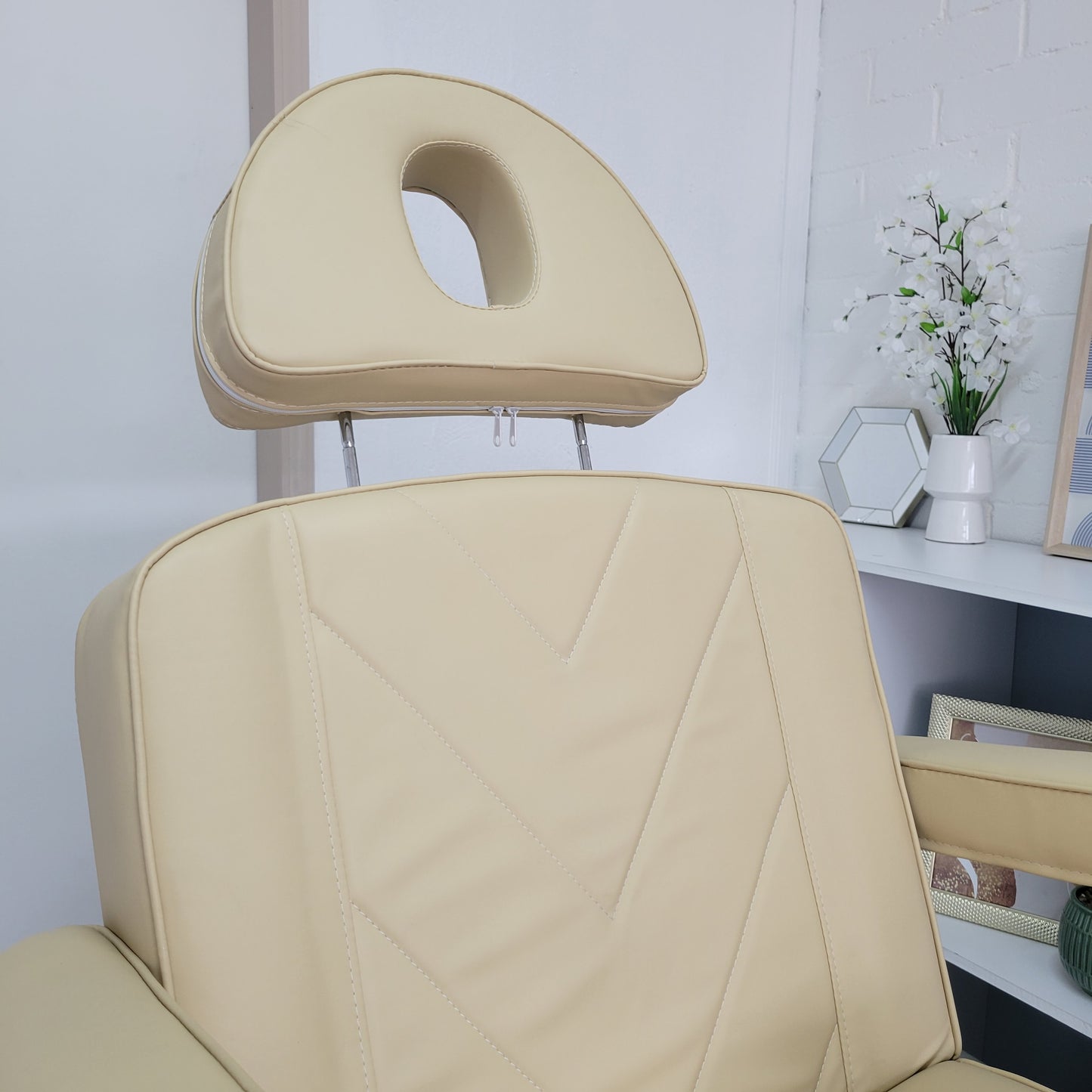 Camilla Eléctrica Modelo HERACLES XC-6175 BEIGE