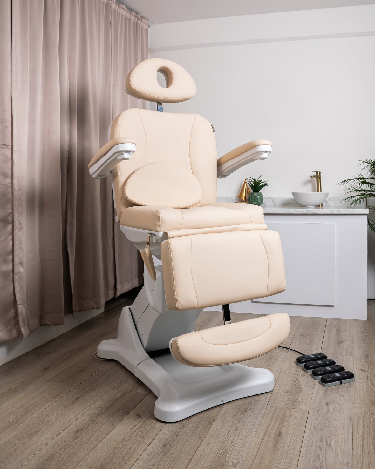 Camilla Eléctrica Modelo HERMES DM-2315 Crema